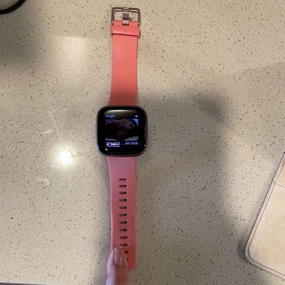 SOLD. DO NOT BUY. fitbit versa 2